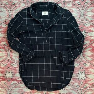 Marine Layer Black and White Button Down Shirt